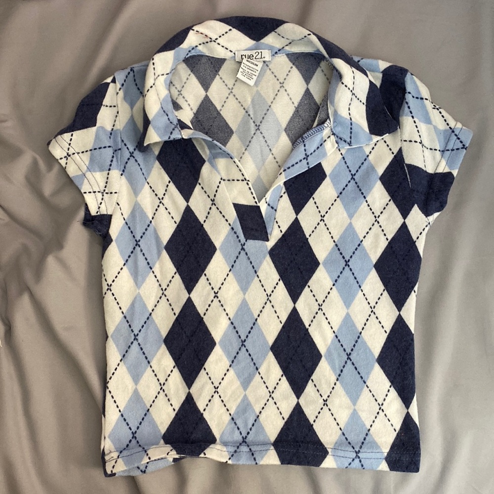Collared Semi-Form Fitting Top